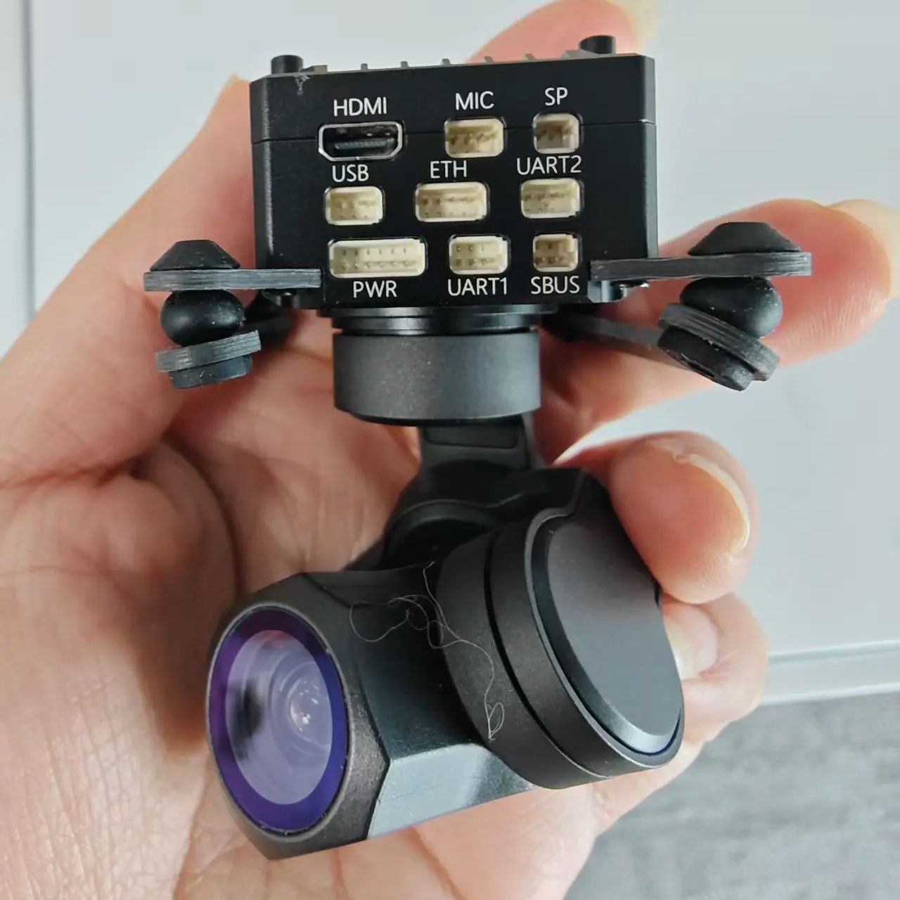 Z1MINI 3軸ジンバル 4KフルカラーナイトビジョンAI - Drone Z1 のレビューと価格